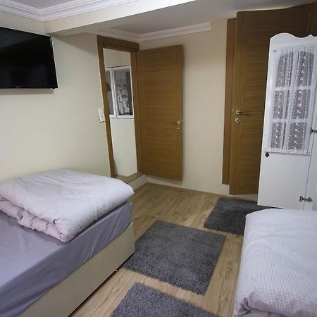 Istanbul Erasmus House Hotel Buitenkant foto